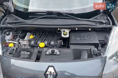 Мінівен Renault Scenic 2010 в 