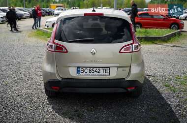 Мінівен Renault Scenic 2011 в 