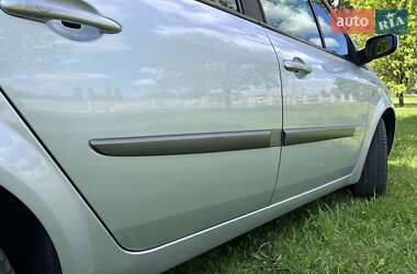 Минивэн Renault Scenic 2006 в 