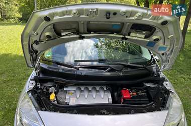 Минивэн Renault Scenic 2006 в 