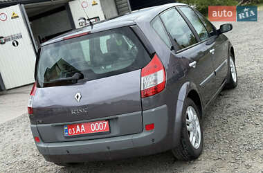 Минивэн Renault Scenic 2005 в 