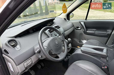Минивэн Renault Scenic 2005 в 