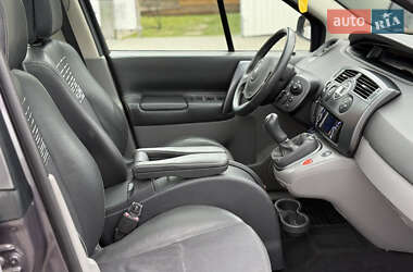 Минивэн Renault Scenic 2005 в 