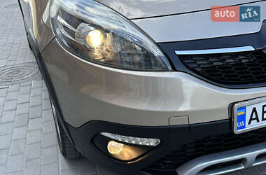 Минивэн Renault Scenic 2013 в 