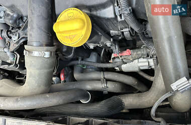 Минивэн Renault Scenic 2013 в 