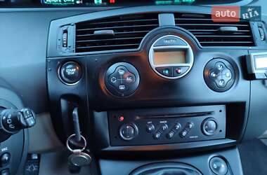 Минивэн Renault Scenic 2005 в 