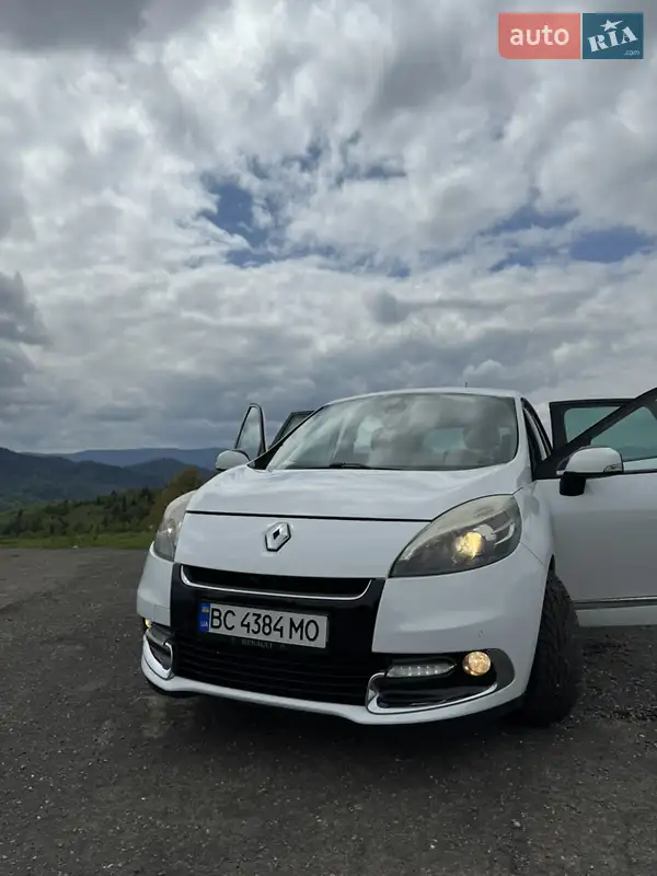 Renault Scenic 2012