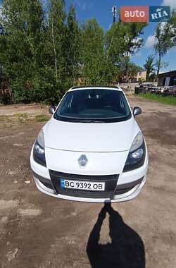 Минивэн Renault Scenic 2011 в 