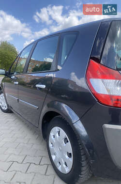 Минивэн Renault Scenic 2005 в 