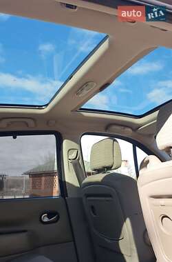 Минивэн Renault Scenic 2003 в 