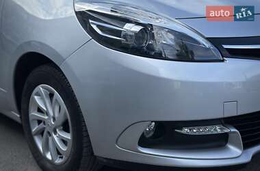 Мінівен Renault Scenic 2013 в 