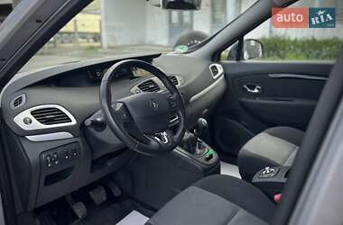 Мінівен Renault Scenic 2013 в 