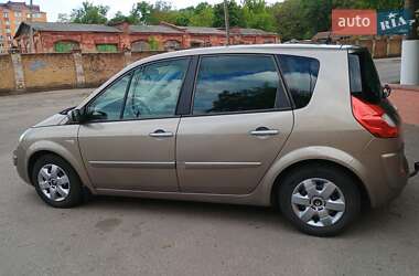 Минивэн Renault Scenic 2009 в 