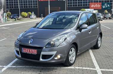Мінівен Renault Scenic 2011 в 
