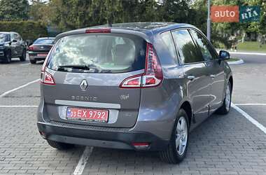 Мінівен Renault Scenic 2011 в 