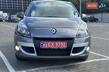 Мінівен Renault Scenic 2011 в 