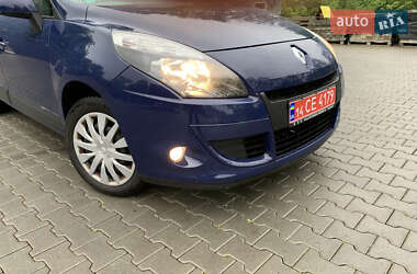 Минивэн Renault Scenic 2009 в 