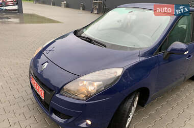 Минивэн Renault Scenic 2009 в 