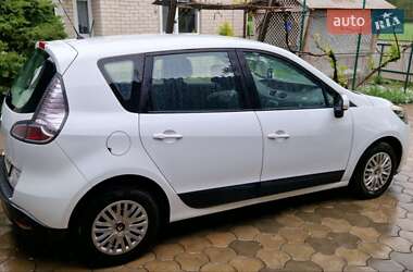 Минивэн Renault Scenic 2012 в 