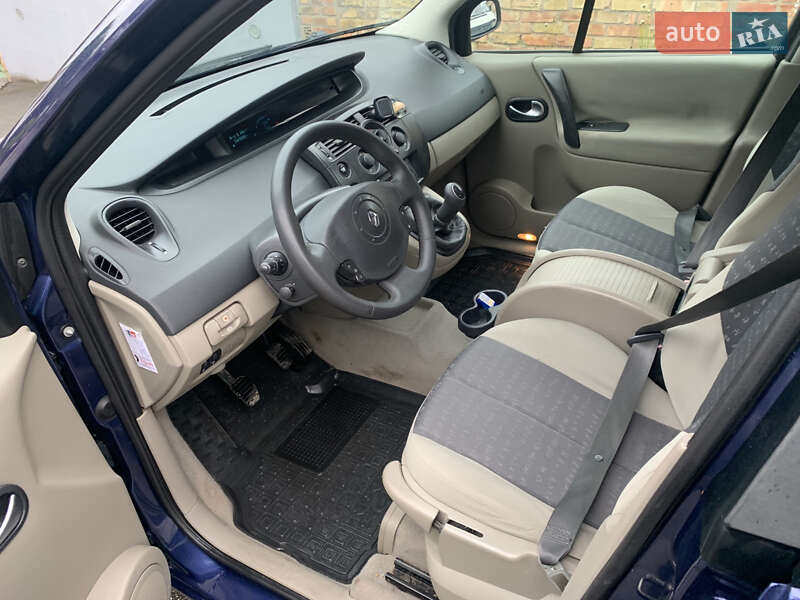 Минивэн Renault Scenic 2004 в Киеве фото 8 Минивэн Renault Scenic 2004 в Киеве