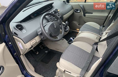 Мінівен Renault Scenic 2004 в  фото 8 Мінівен Renault Scenic 2004 в