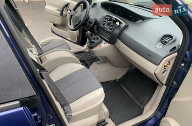 Мінівен Renault Scenic 2004 в  фото 22 Мінівен Renault Scenic 2004 в