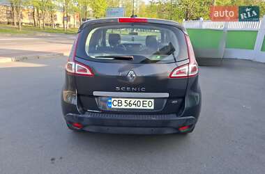 Минивэн Renault Scenic 2010 в 