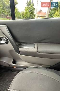 Минивэн Renault Scenic 2006 в Чернигове