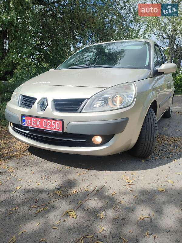 Минивэн Renault Scenic 2006 в 