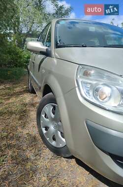 Минивэн Renault Scenic 2006 в 