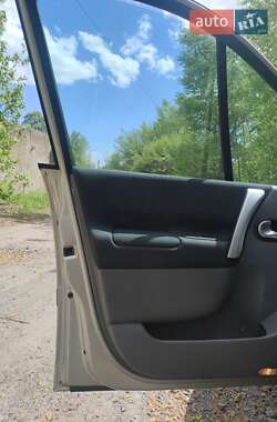 Минивэн Renault Scenic 2006 в 