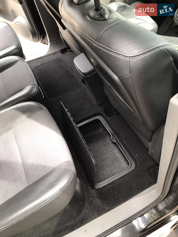 Мінівен Renault Scenic 2006 в Львові фото 20 Мінівен Renault Scenic 2006 в Львові