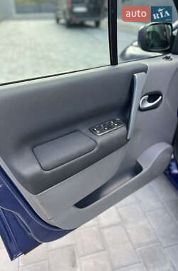 Минивэн Renault Scenic 2009 в 