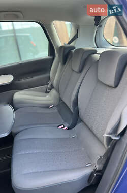 Минивэн Renault Scenic 2009 в 