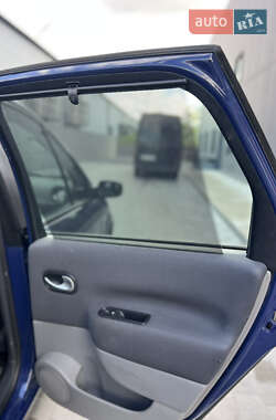 Минивэн Renault Scenic 2009 в 