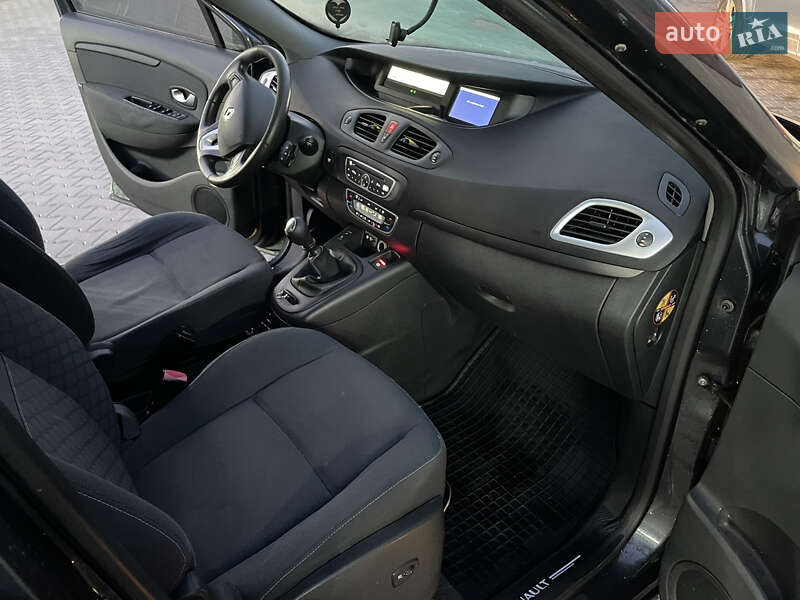 Мінівен Renault Scenic 2009 в Рівному
