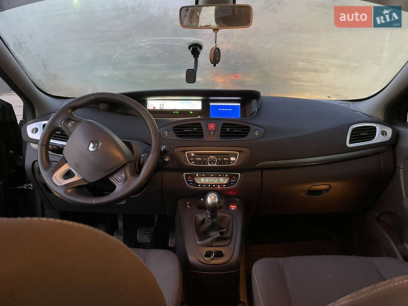 Мінівен Renault Scenic 2009 в Рівному