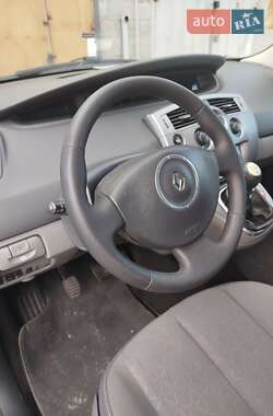 Минивэн Renault Scenic 2009 в 