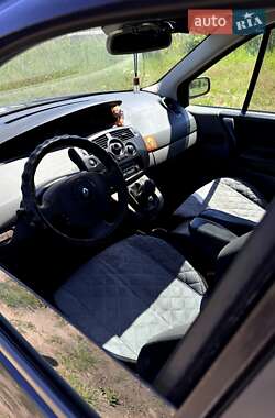Мінівен Renault Scenic 2004 в 