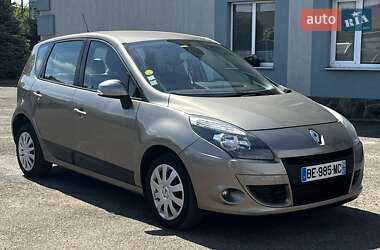Мінівен Renault Scenic 2010 в Луцьку