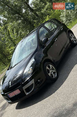 Мінівен Renault Scenic 2011 в 