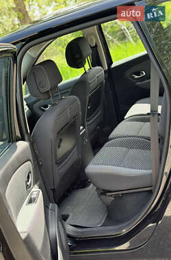 Мінівен Renault Scenic 2011 в 