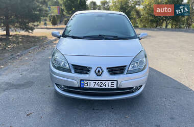 Минивэн Renault Scenic 2009 в 
