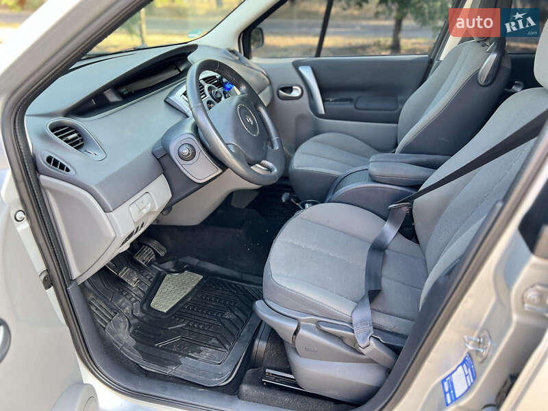 Минивэн Renault Scenic 2009 в Кривом Роге