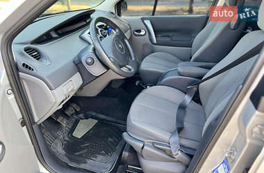 Минивэн Renault Scenic 2009 в 