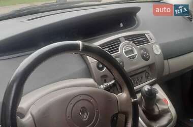 Минивэн Renault Scenic 2005 в 