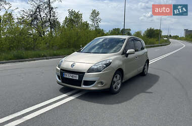 Минивэн Renault Scenic 2009 в 