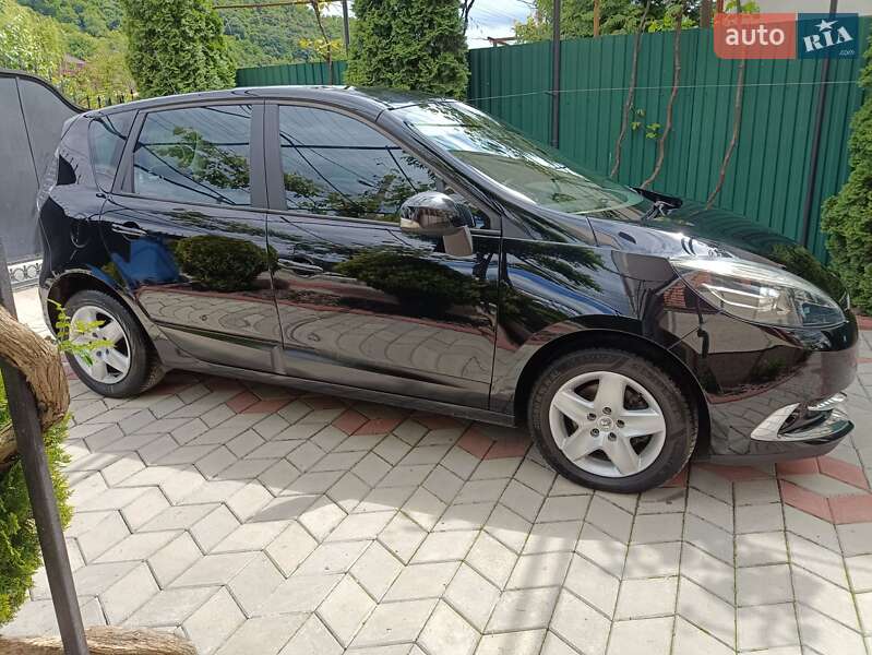 Минивэн Renault Scenic 2012 в Виноградове