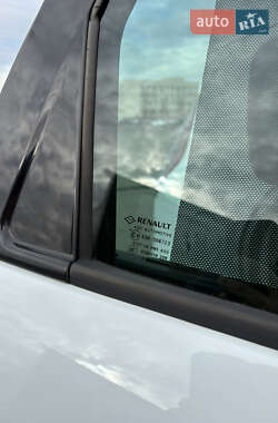 Минивэн Renault Scenic 2010 в 