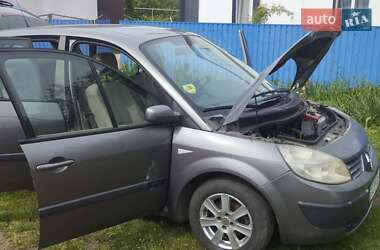 Минивэн Renault Scenic 2004 в 